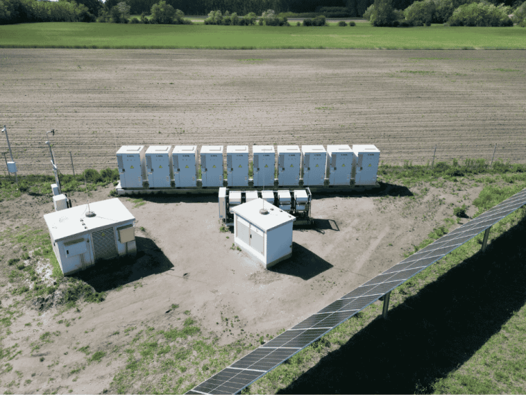 Salix Energy Ariel Kft 0,99 MW LFP energiatároló 3